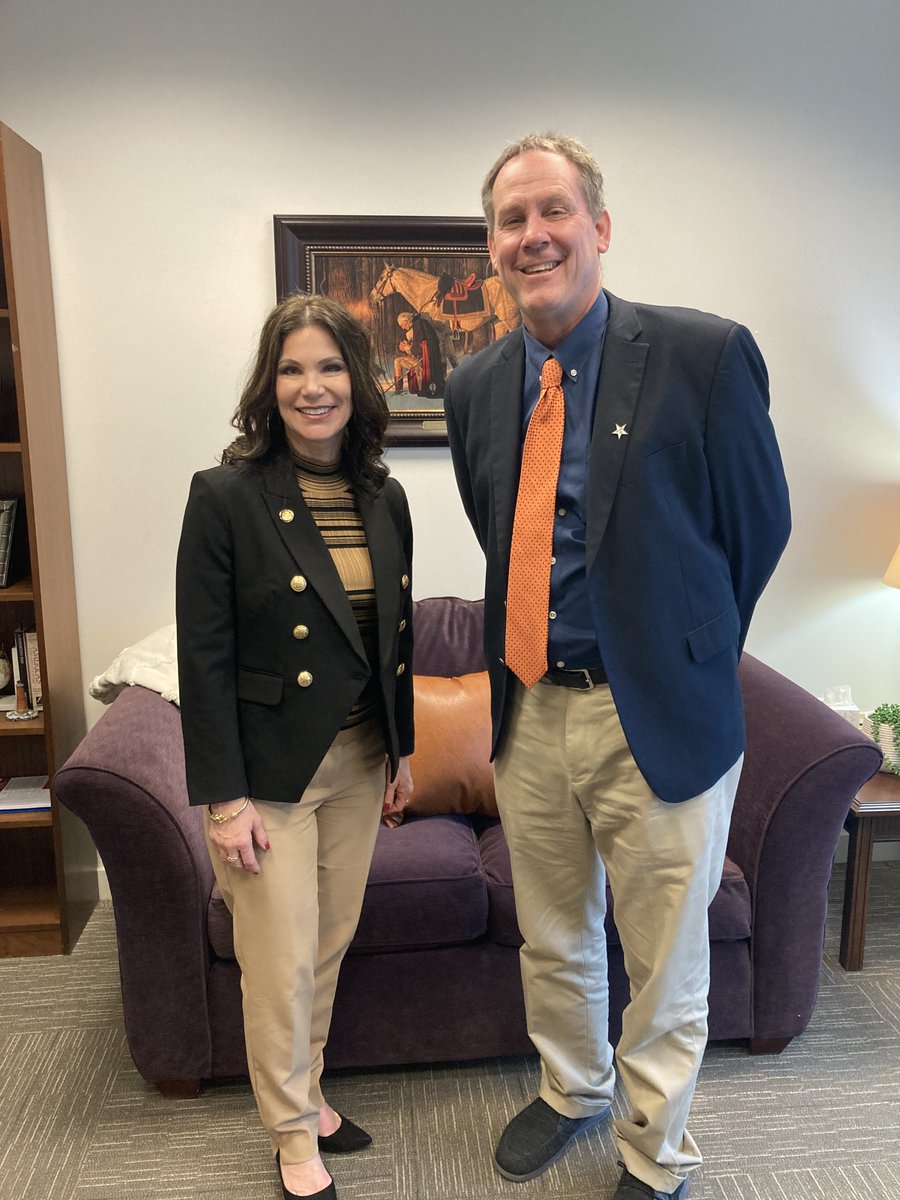 Tri Star Career Compact Director Mr. Tim Buschur had a chance to meet with Ohio State Representative Angie King, who represents the 84th District of the Ohio House of Representatives to discuss current legislative issues. @ohioccs_cte