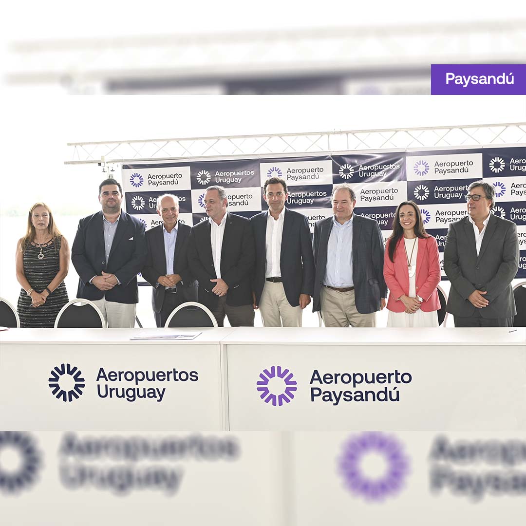 AeropuertosUY's tweet photo. Es un orgullo para nosotros asumir hoy la gestión del #AeroDePaysandú, integrándose al Sistema Nacional de Aeropuertos Internacionales que estamos desarrollando. 

¡Estamos muy contentos de este paso y prontos para seguir contribuyendo con la conectividad de nuestro país! 🇺🇾✈️ https://t.co/7si8PbpH8Q