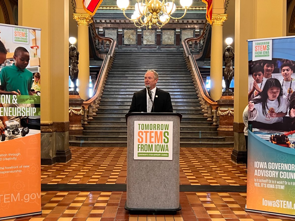 NC Iowa STEM Region tweet media