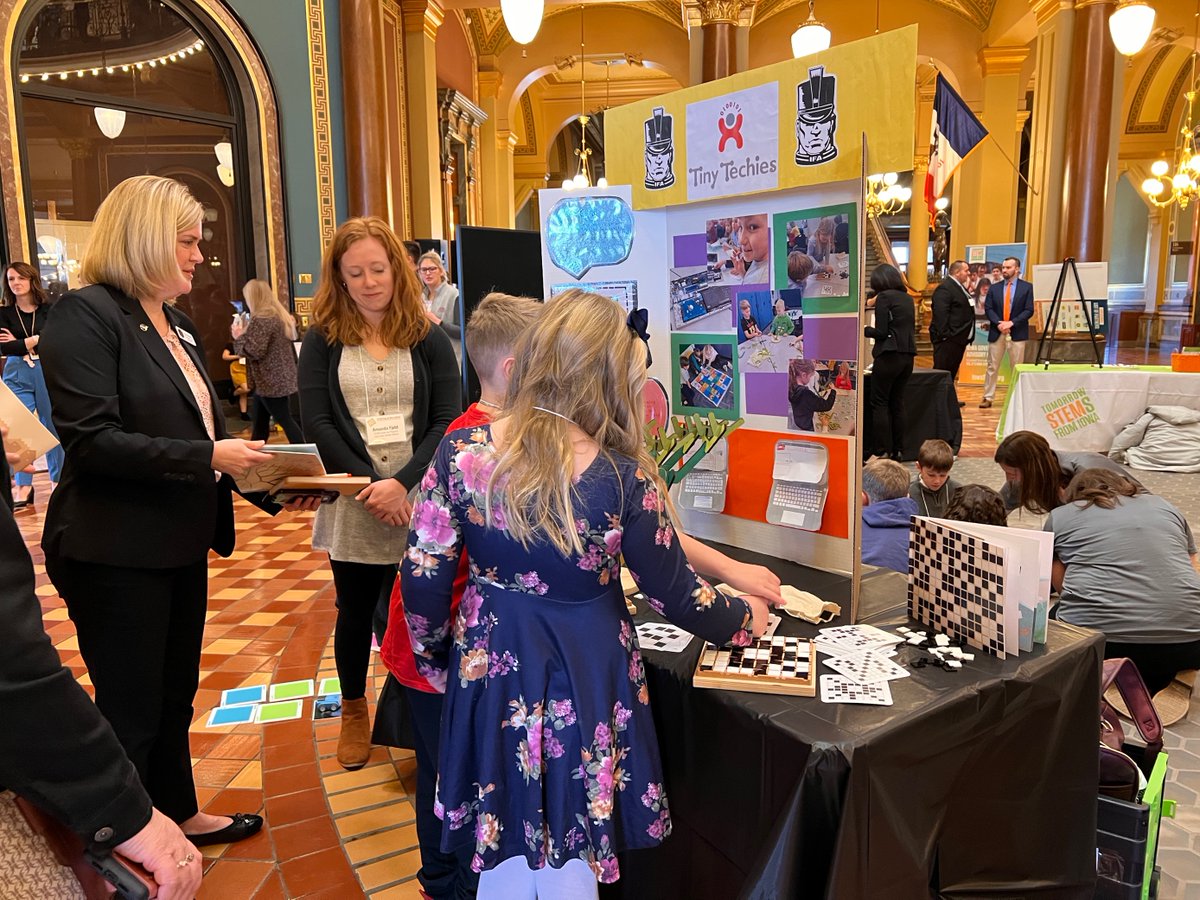 NC Iowa STEM Region tweet media