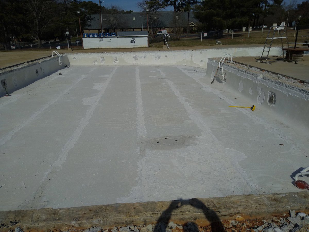 HeathrHillsPool's tweet photo. 👀 We have some very exciting things happening at Heather Hills Pool! We are resurfacing the pool, which means a smoother surface and a more beautiful facility for our members! Check out the progress so far! ☀️🧡 https://t.co/nUOOAliMue