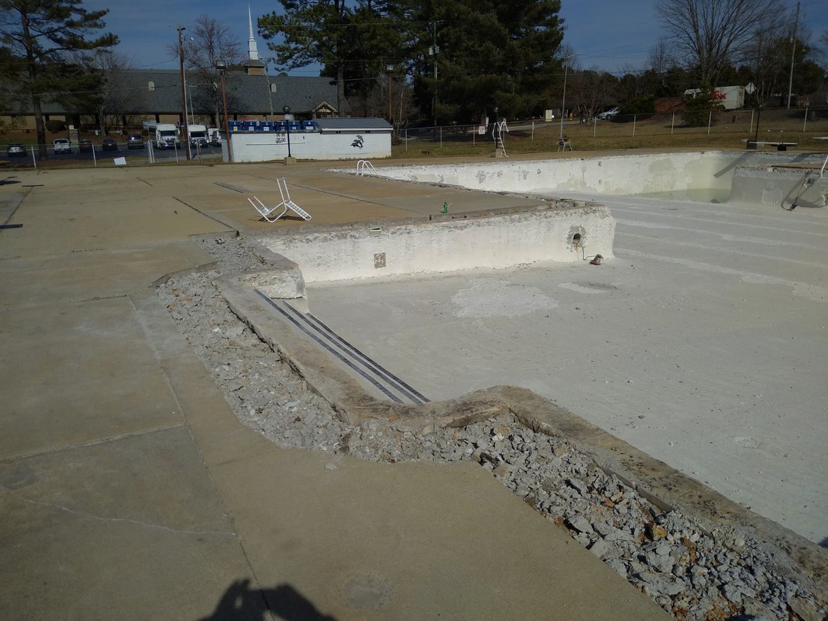 HeathrHillsPool's tweet photo. 👀 We have some very exciting things happening at Heather Hills Pool! We are resurfacing the pool, which means a smoother surface and a more beautiful facility for our members! Check out the progress so far! ☀️🧡 https://t.co/nUOOAliMue