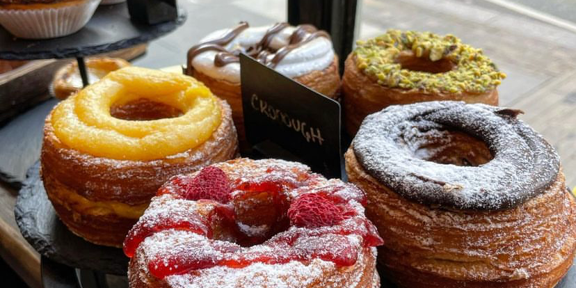 southernspaceuk's tweet photo. Meet the OGs of baking 🥐

@Rinkoffbakery is a family-run bakery that has been gracing East London with its beautiful bakes since 1911 👩🏼‍🍳

Just a 12-minute walk from our #NewBuild homes at #CornerPlace, #BethnalGreen: https://t.co/sQQ6ln6mhh

#SouthernSpace #SouthernHousing https://t.co/qz19IJruMy
