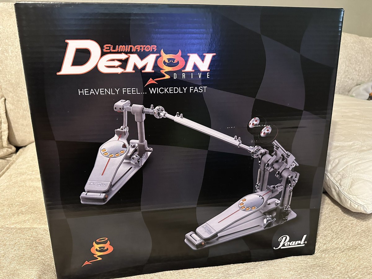 vinnythabone's tweet photo. Got a sweet delivery today!
Gonna be putting some miles on these.
#pearldrums #demonator https://t.co/dXWL4aAPfs