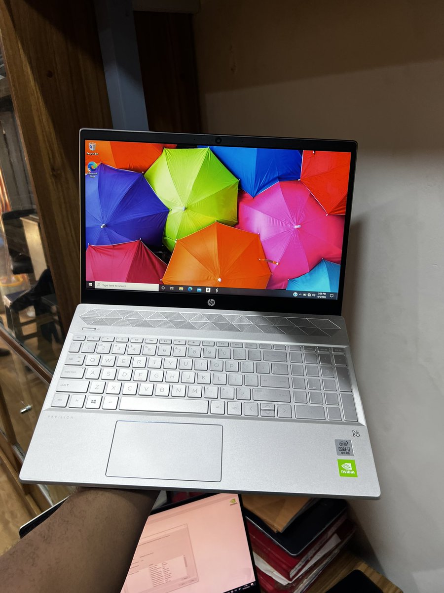 gospel_harmony's tweet photo. American used 
HP pavilion 15
16gb ram
512ssd
Core i7
10th Gen.
15inches 
Full HD
Keyboard light 
Comes with charger 
Mint condition 

Price -: 400k only 

Kindly help me hit the retweet button 
God bless you https://t.co/jqLsft4VNe