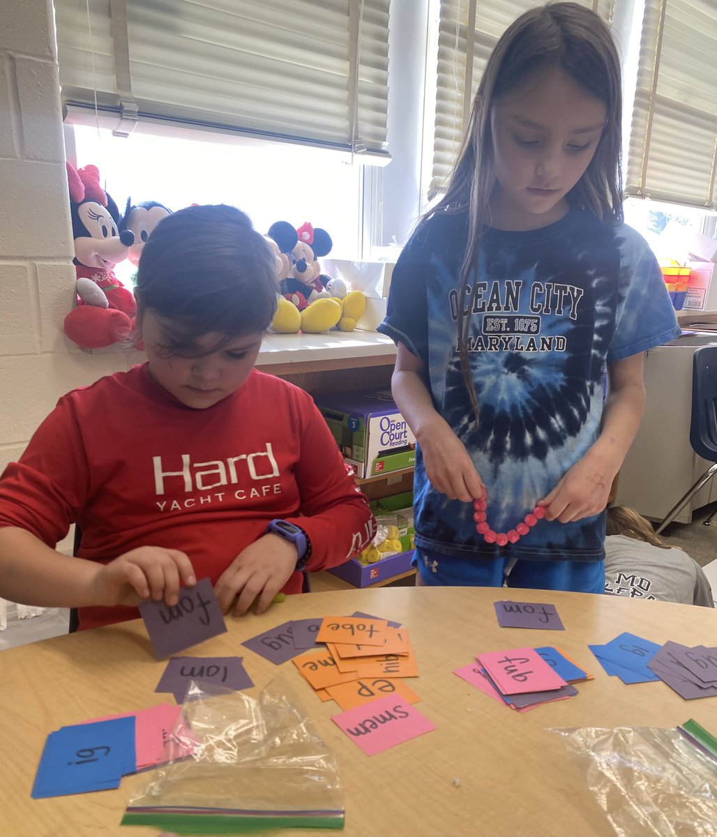 Amber Curtis (Bollinger) tweet media