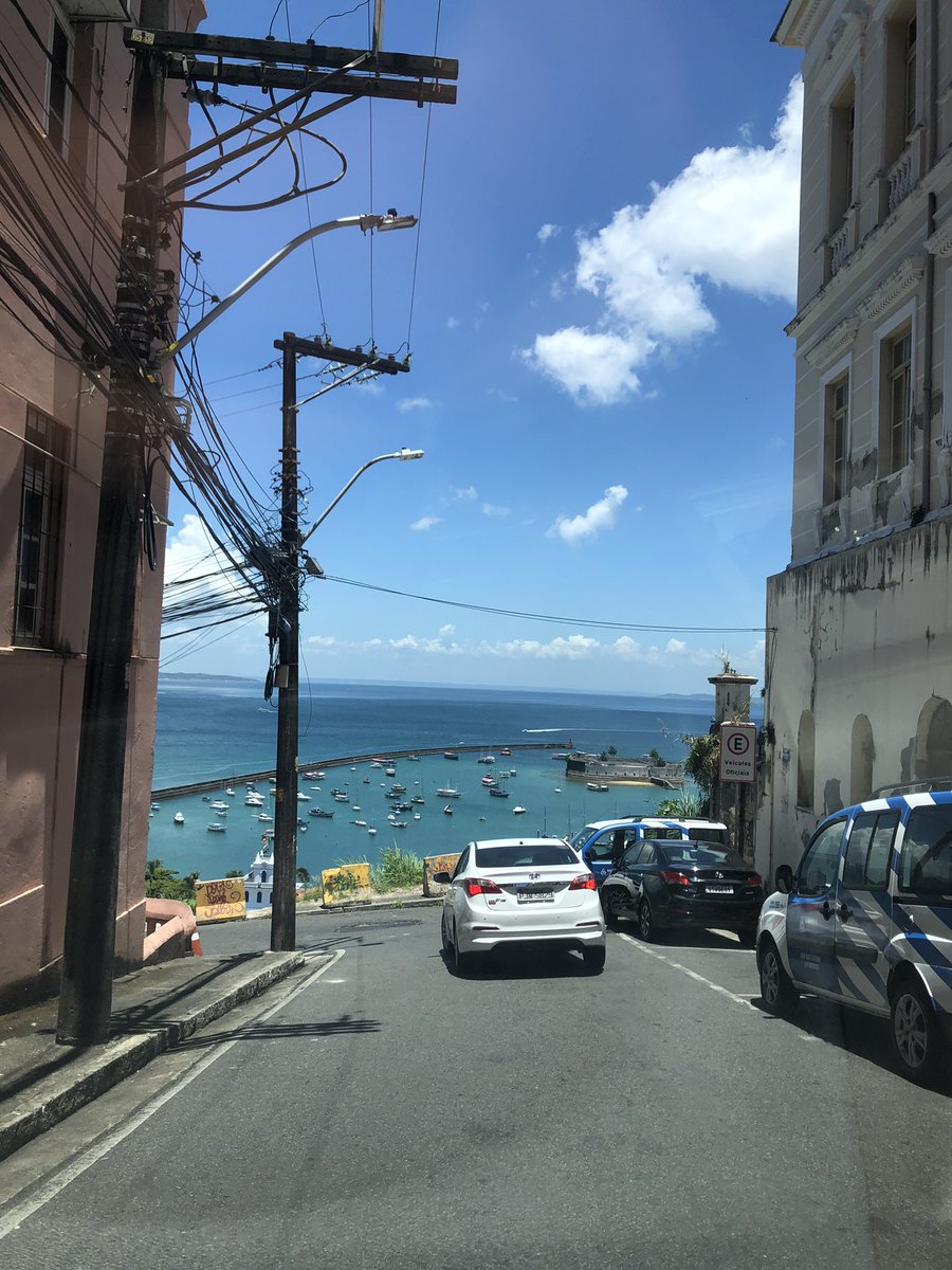 jaomueller's tweet image. minha cidade é assim vc vira a esquina e tome