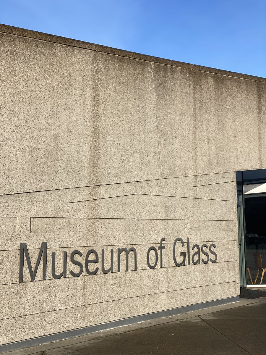 judeaz_'s tweet image. made it to the big leagues ✨🖤

#neon #installweek