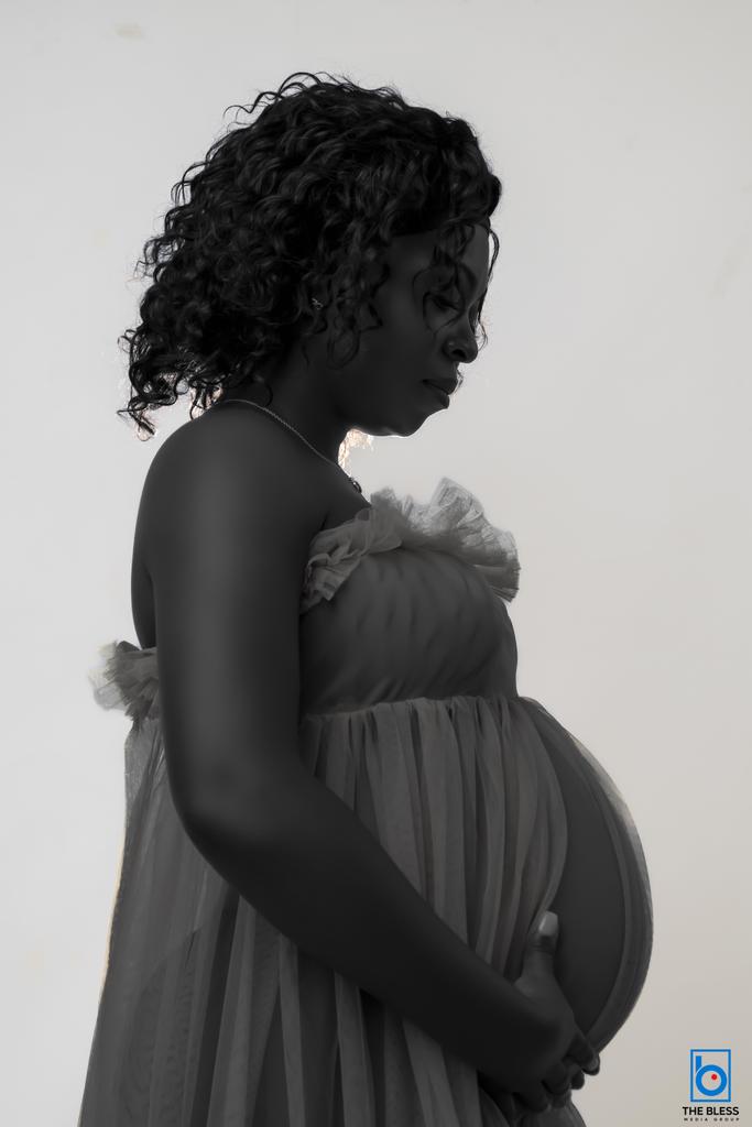 All pregnant women are warriors

The Joy of Womanhood... 
Taking Bookings
#TheBlessMedia #TheBless

#PregnancyShoot
#newbabyphotoshoot 
#BulawayoPhotographer
#StudioPhotography
#OutdoorPhotography
#motherhood