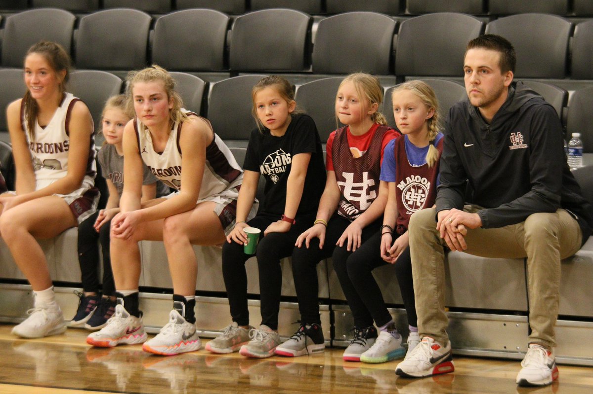 HC Girls Basketball tweet media