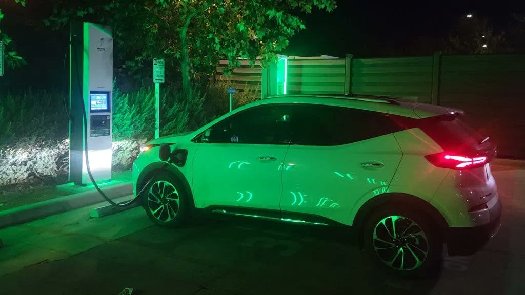 Another great proof point: New Study Links EVs With Real-World Reductions In Air Pollution &amp; Respiratory Problems 

cleantechnica-com.cdn.ampproject.org/c/s/cleantechn…