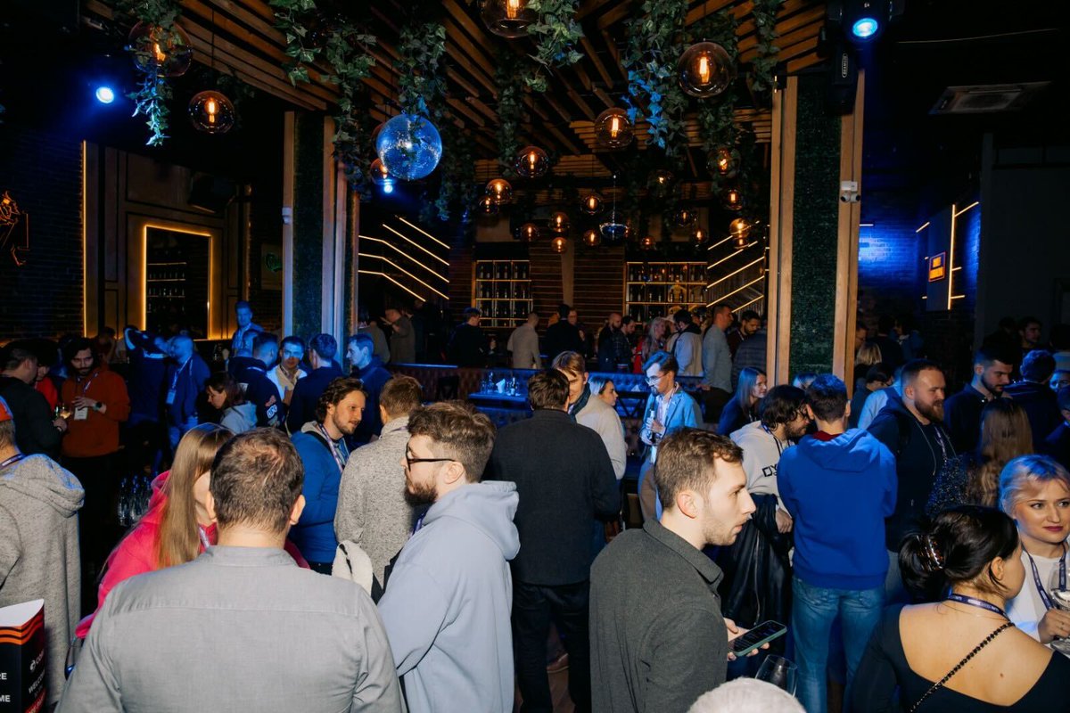 gcore_official's tweet photo. Kicked off a great start to the @wnconf at Belgrade with our pre-party & #networking event at Komitet Beton hala yesterday 🎉
Excited for the rest of the #WNConference to forge new connections & network with the best in the #gaming industry!
#cloudcomputing #gaminglife https://t.co/LioM1GyNA5