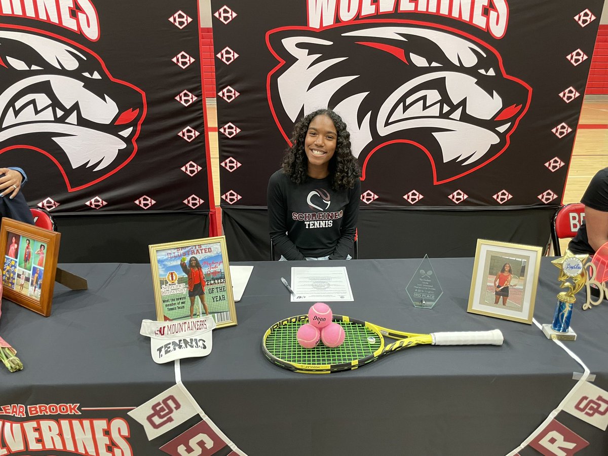 ClearBrookHS's tweet photo. Congratulations to Bella, Kennedy, McKenzie, &amp; Brooke for signing letters of intent to play college athletics!! We are so proud of these Wolverines!! #weareclearbrook #onaquest https://t.co/rvLvqbtRkN