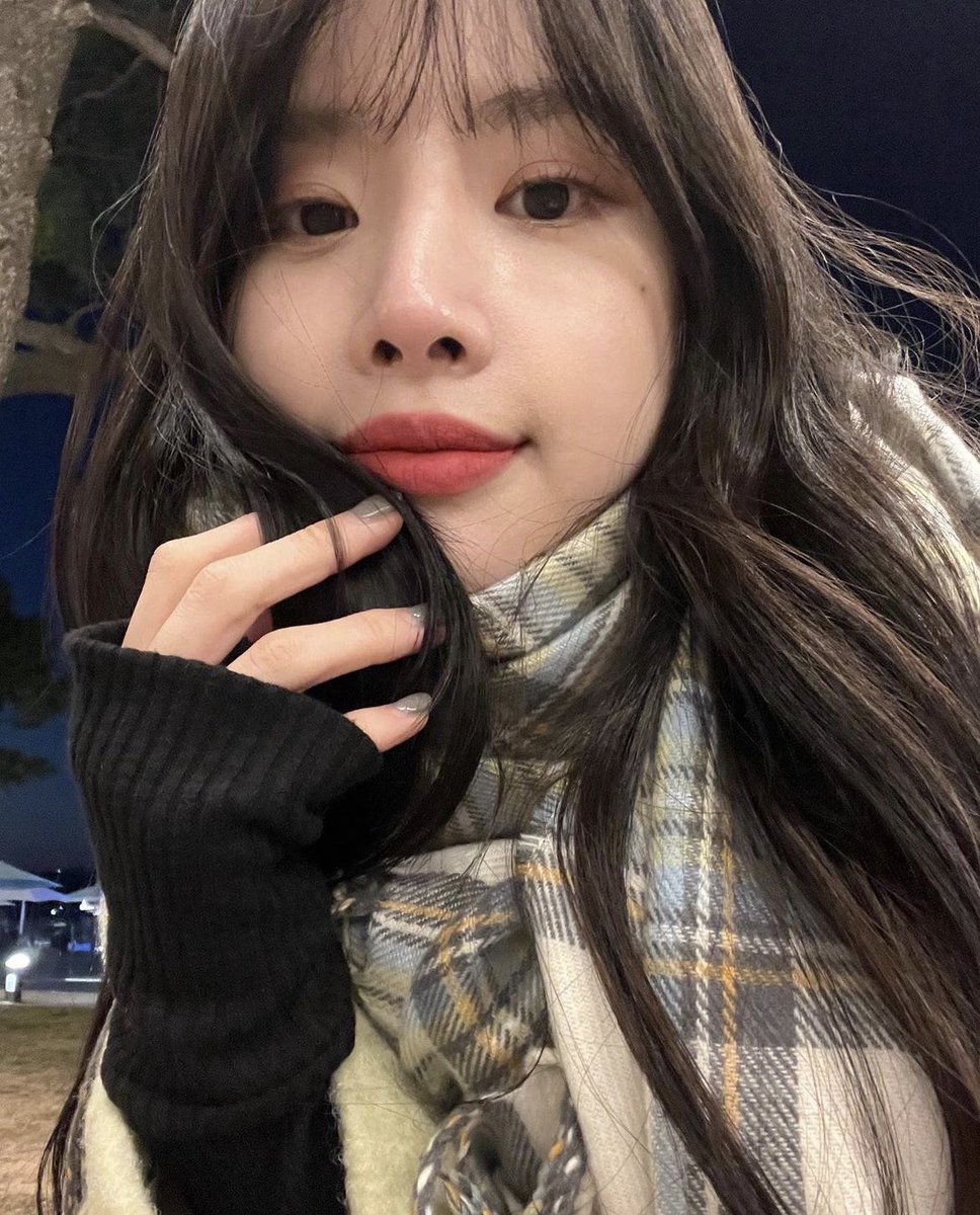 Seolasie's tweet photo. Exploring the city and taking in all its beauty was the perfect way to escape the everyday hustle and bustle. The sound of the waves crashing against the shore and the breathtaking sunset made for a moment I’ll never forget. Sunkissed Seaside. 🪸 https://t.co/w1SioSVmbt