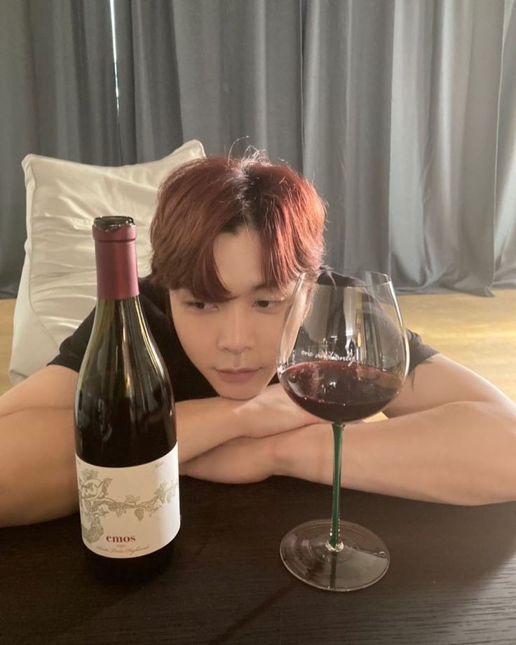 yirxoen's tweet photo. Happy Birthday, Johnny Musiman https://t.co/1schCQ62Rh