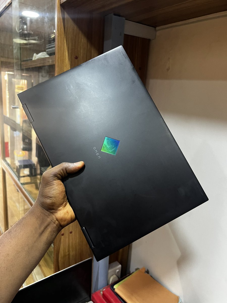 gospel_harmony's tweet photo. American 🇺🇸 
HP omen Notebook 
16gb ram
512ssd
Core i7
10th Gen.
6gb RTX 2060 Nvidia Graphics 
RGB keyboard 
15inches 
Full HD display 
Minor dent during transit (doesn’t not affect functionality of the laptop)
charger ✅

Price-:620k 

Kindly help me retweet please
God bless https://t.co/AKZHN1fdkD
