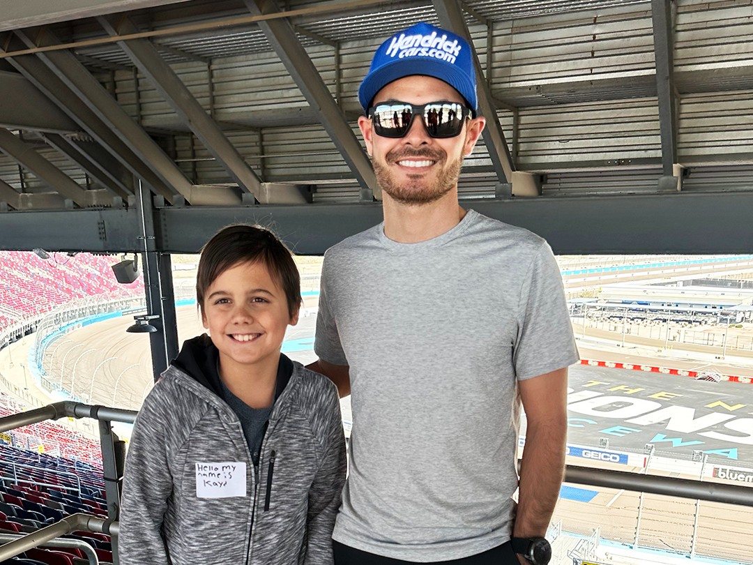 Football fun continues! Phoenix Children’s Child Life team &amp; patient families joined <a href="/NFL/">NFL</a> players, staff &amp; fans at <a href="/BasketHope/">Basket of Hope</a>’s packing event.

<a href="/NASCAR/">NASCAR</a> <a href="/phoenixraceway/">Phoenix Raceway</a> @clzonephx <a href="/teammates4kids/">Teammates for Kids Foundation</a> #SuperBowlLVII #SBLVII #AZSuperBowl #phxchildrensSB57 #phoenixchildrensSB57