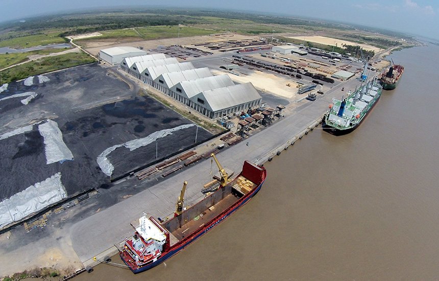 MeritoEmpTv's tweet photo. #DatoEmpresarial Coremar anunció que empezó la construcción de un nuevo muelle que tendrá una inversión de 12 millones de dólares. Se espera que en diciembre de este año se puedan atender buques de carga en el muelle, que será de 220 metros. https://t.co/bQGx3Kqihl