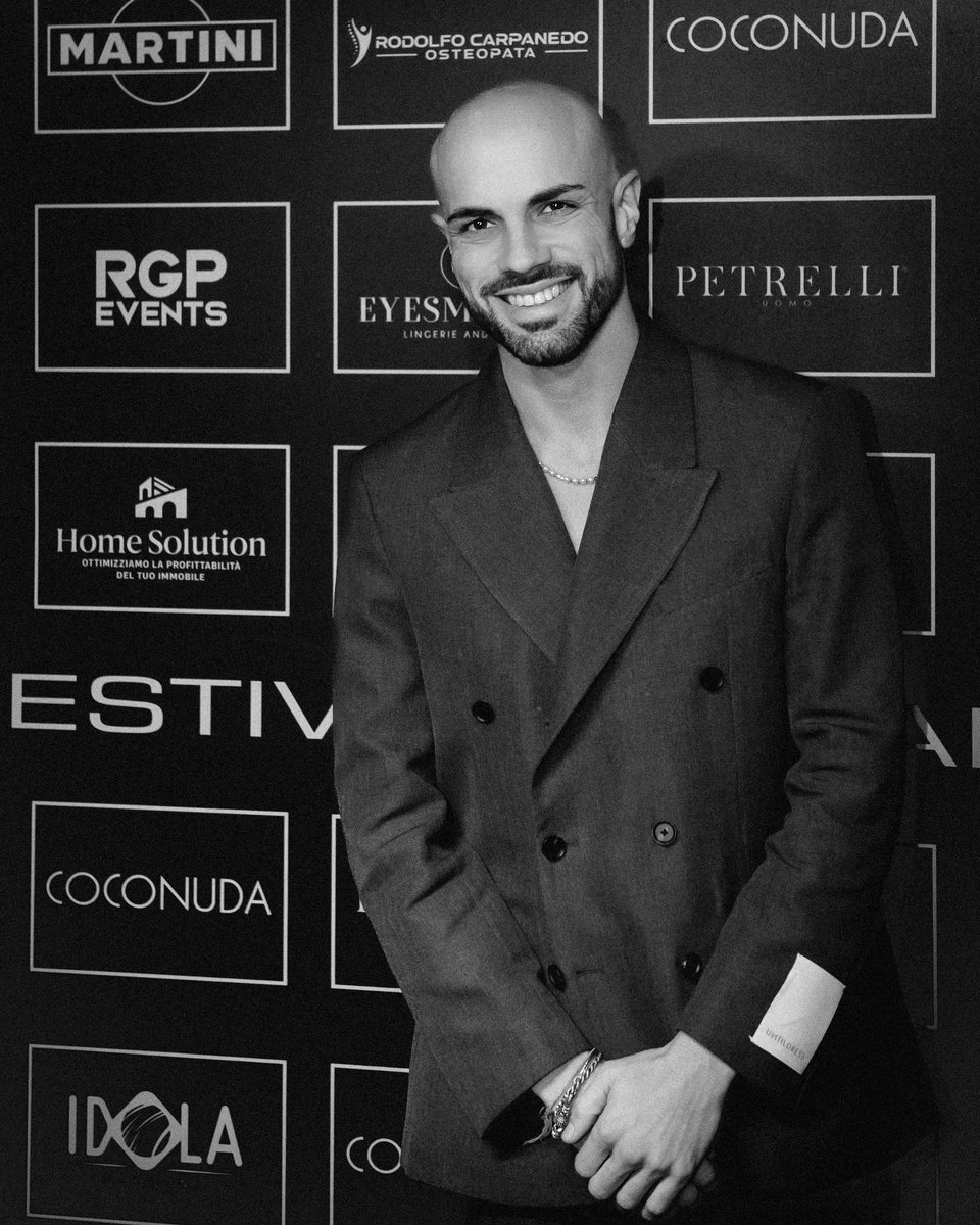 Black Carpet 🌴🖤
#Sanremo2023 #sanremo