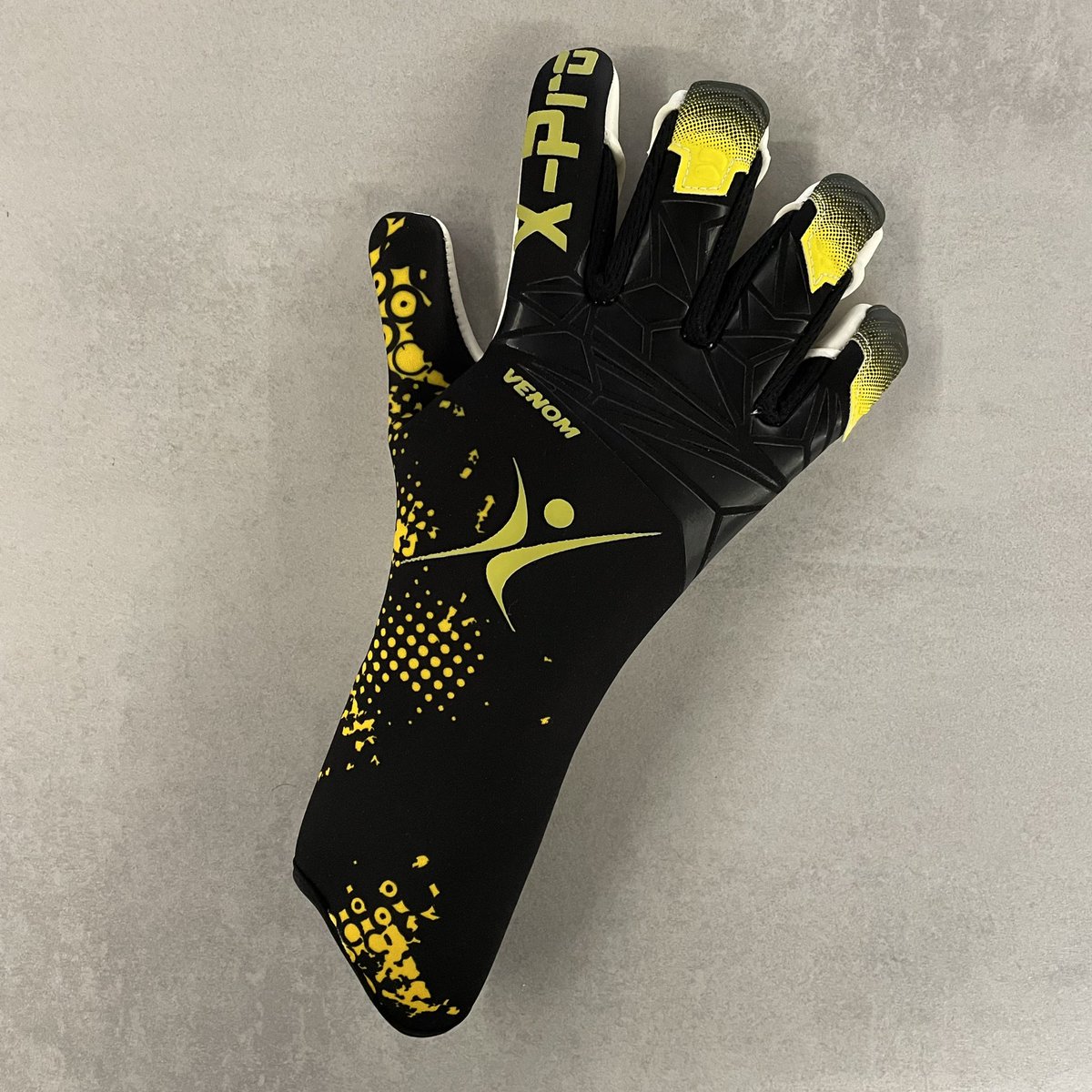 jhsports.co.uk tweet media