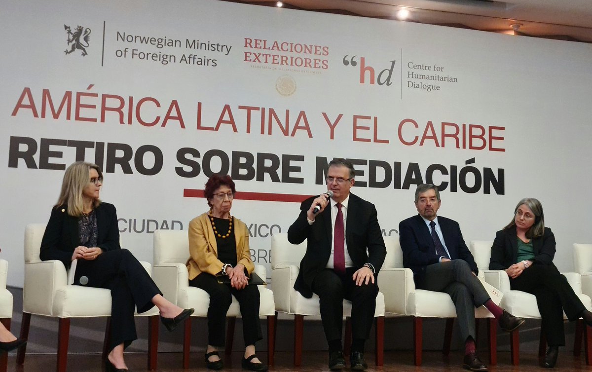 El 1er Retiro sobre Mediación de #ALyC fue inaugurado el día de hoy por el Canciller <a href="/m_ebrard/">Marcelo Ebrard C.</a>, sin duda, se trata de una oportunidad única para contribuir a la paz y estabilidad de la región. Iniciativa muy necesaria, liderada por <a href="/NorwayMFA/">Norway MFA</a> <a href="/hdcentre/">Centre for Humanitarian Dialogue</a> 🇳🇴 con el firme apoyo de 🇲🇽