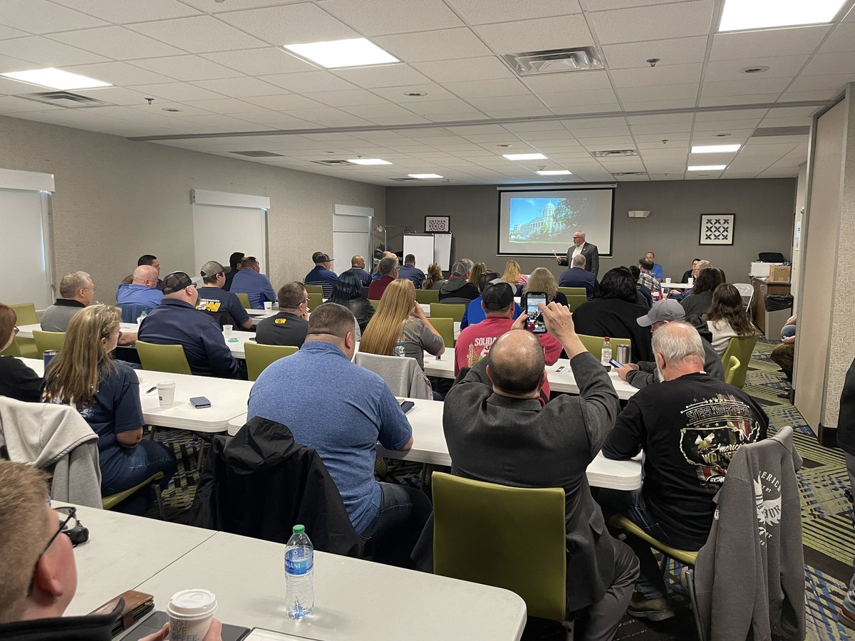 AmberUSWRR's tweet photo. KY @steelworkers spending today learning about speaking out on state legislation. Tomorrow we hit the statehouse to talk with legislators about paid sick leave, family care leave, honoring our veterans, and Buy America. @KYAFLCIO @KeepitMadeinUSA #uswrr https://t.co/hKwpva0C2c