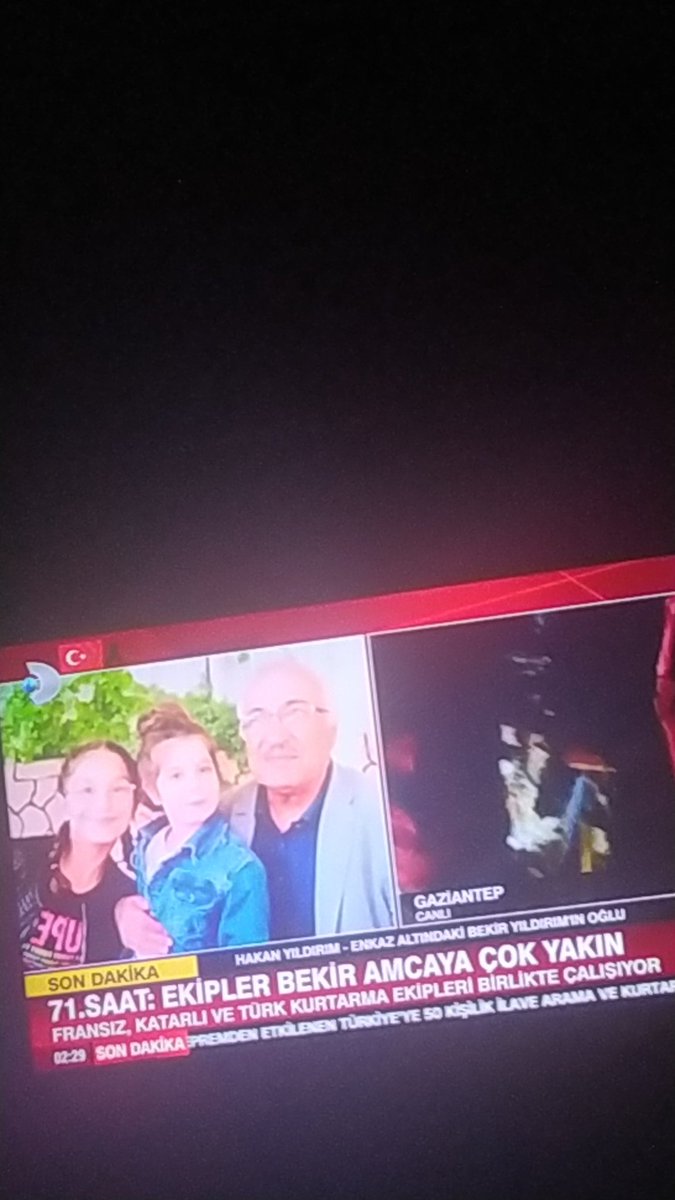 Bekir amcayı bekliyoruz gelmeden uyumuyacam. Sonra inşallah Sude'ye ulaşılacak