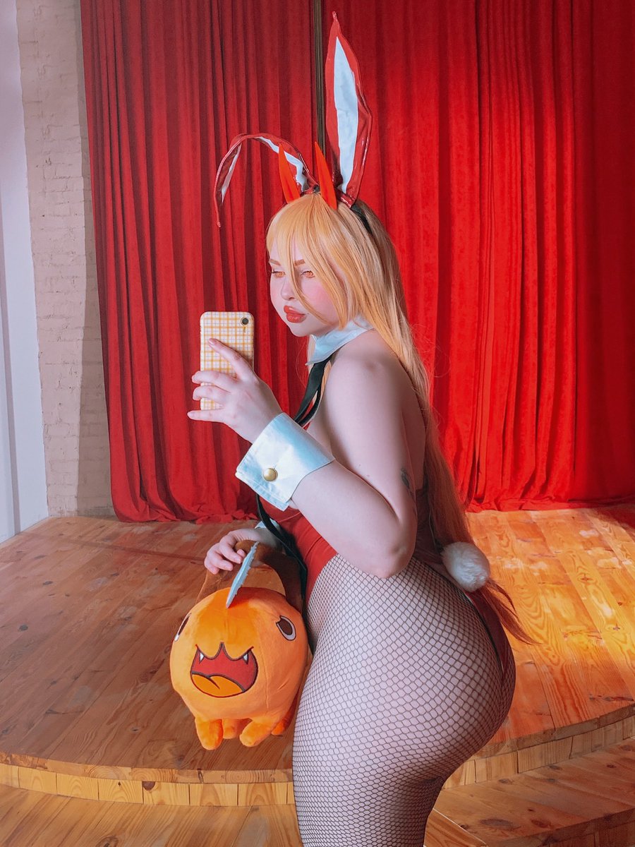 Me or the PS5?❤️