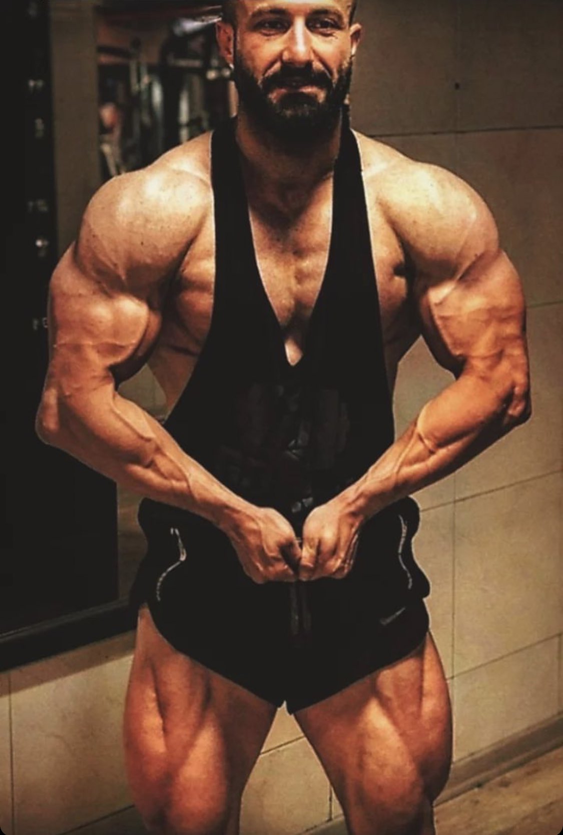 Middle Giants 💪🏻 on Twitter "Hot handsome bearded iranian alpha