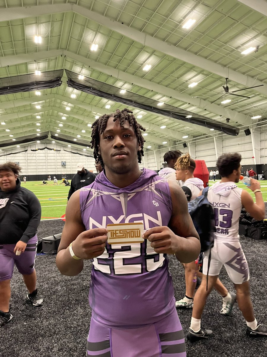 BrandonDavis904's tweet photo. Can’t wait to compete at the show💪🏾@TheSHOWByNXGN @coach_wwright @247recruiting @Rivals @RivalsCamp https://t.co/pgxFIe3sYB