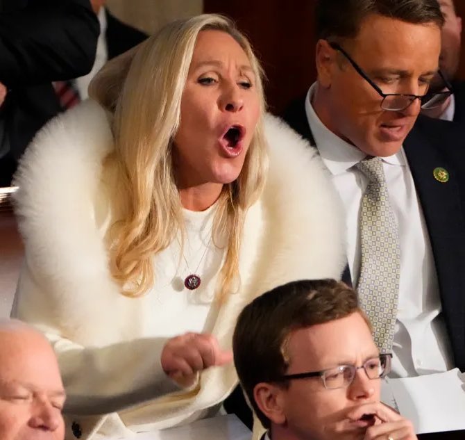 She’s looks like that hockey mom that wildly berates the 12 yr old referee for not giving her Son/Daughter credit for the secondary assist.          #hockeymom.   #moron