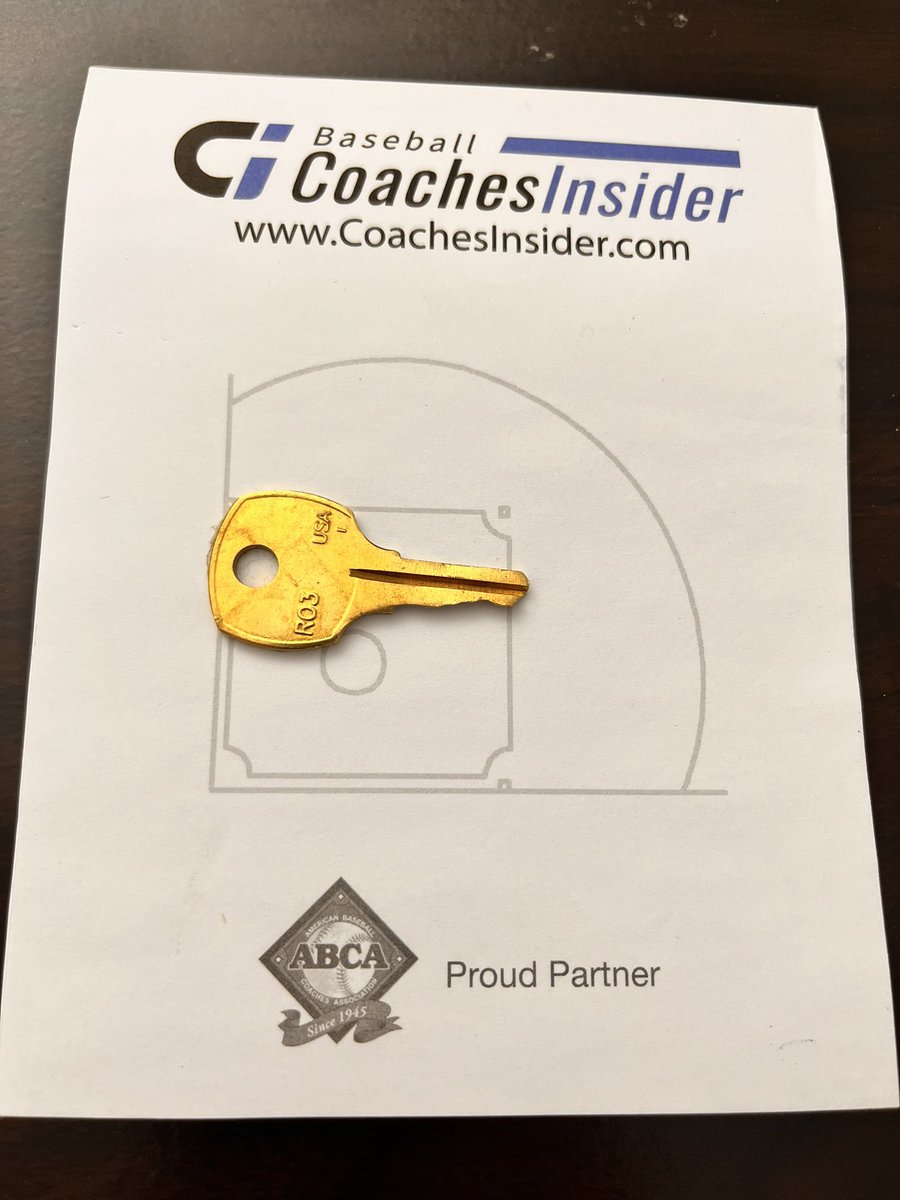 mobilitychick's tweet image. Did anyone lose this key at @ABCA1945? 😂 

I found it near @BaseballCloudUS (not theirs) and if you haven’t cut the lock off yet, I’ve got your key. 

[if it’s to a briefcase of 💵, you can drop that in the mail + I’ll unlock it for you.]😬

#abca2023