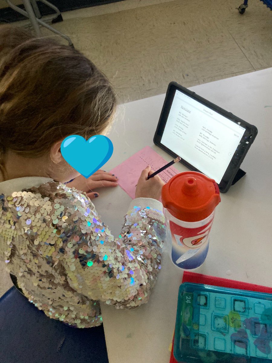MrsAmaroWE's tweet photo. The class is busy spreading kindness through the @WoodridgeElem Valentine’s Post Office! We are also getting great practice using addresses to get our letters to our friends, siblings, and 5th grade buddies! https://t.co/uOM4L3hXYU