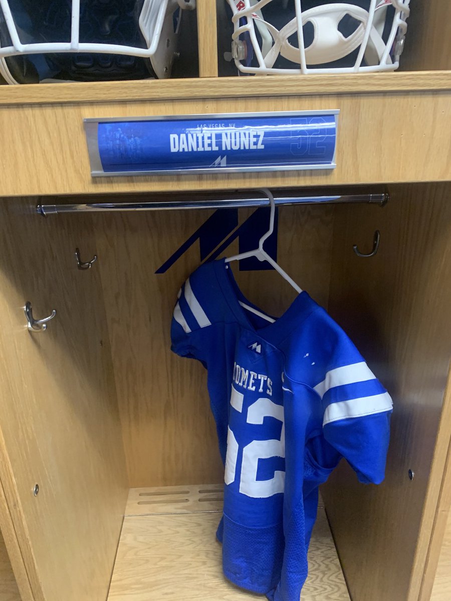 DanielNunez52's tweet photo. Thank you @coachKochMSU the visit. Big things planned for the program. One step closer to picking my future school💯 https://t.co/LjzZt1ioW4