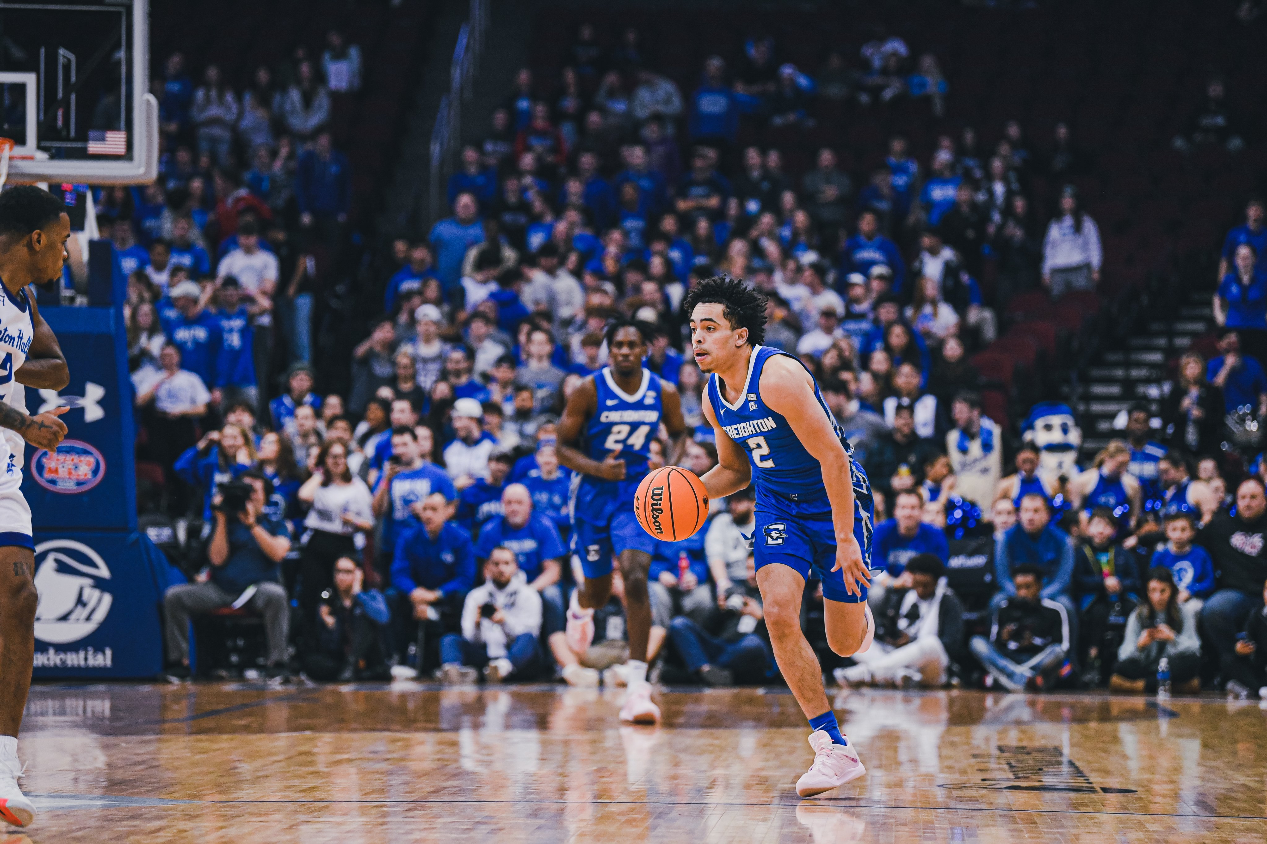 Creighton Men's Basketball on X: It's that time of yearwhich means new Creighton  Basketball 📱 wallpaper! #GoJays #LetItFly #Creighton   / X