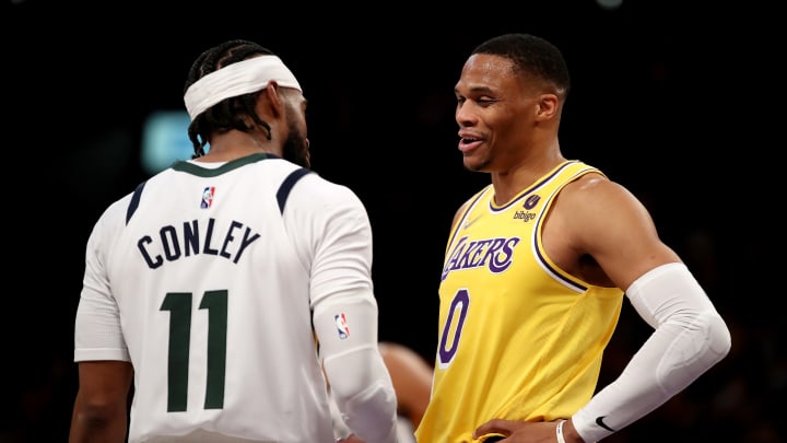 NBACVP's tweet photo. ❗❗❗Hay charlas entre #Minnesota, #Utah y #LAL para un traspaso que enviaría a D'Angelo Russell a los #Lakers, a Mike Conley a #Wolves y a Russell Westbrook (junto con una primera ronda) al #Jazz.

(@ShamsCharania). https://t.co/tkE1uUBwxN