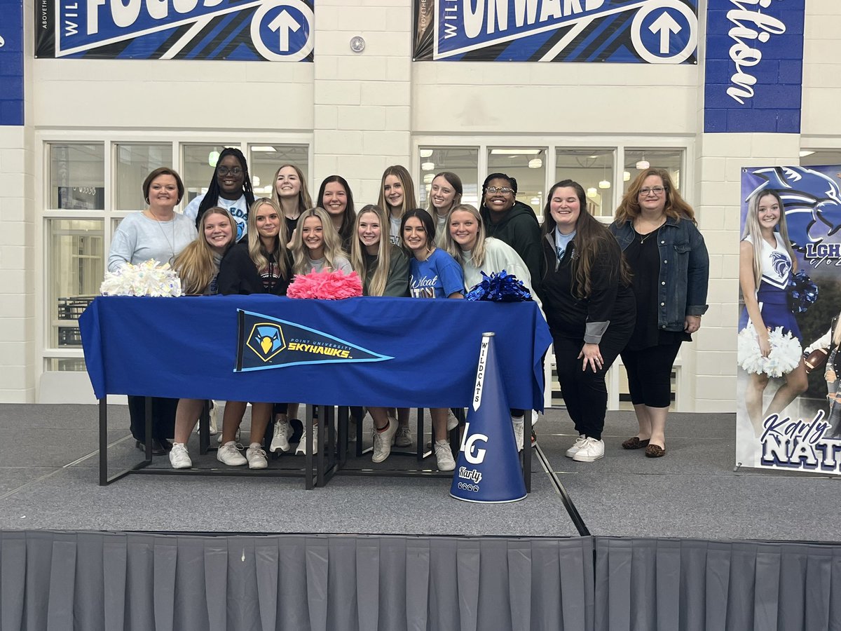 LGHS Competition Cheer tweet media