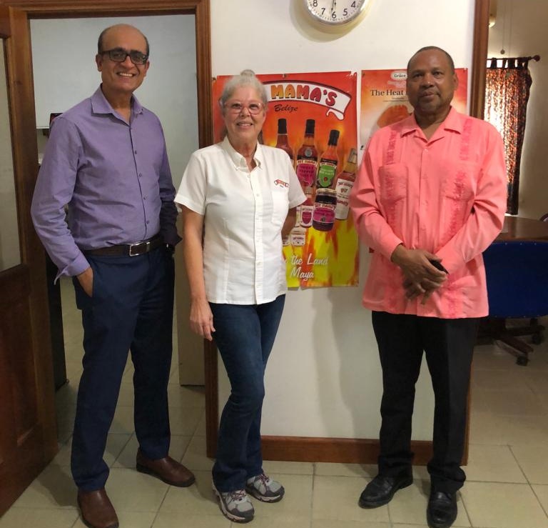 This week @deodat_maharaj has been in #Belize. Today he made a visit to #HotMamasBelize to see how they're progressing since the #WEXport programme together with @AlmendLG @BELTRAIDE