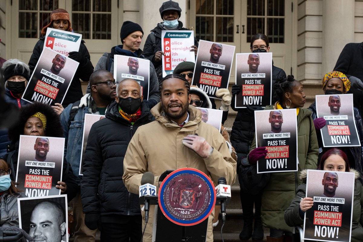 ECRBforNYC's tweet photo. Throwback to last week - powerful photos from @laurabrettxo of our City Hall conference demanding a hearing on The Community POWER Act to establish community-elected and empowered oversight of the NYPD. 

Call your council member today and urge them to sponsor the bill. https://t.co/woWX9zcOn4