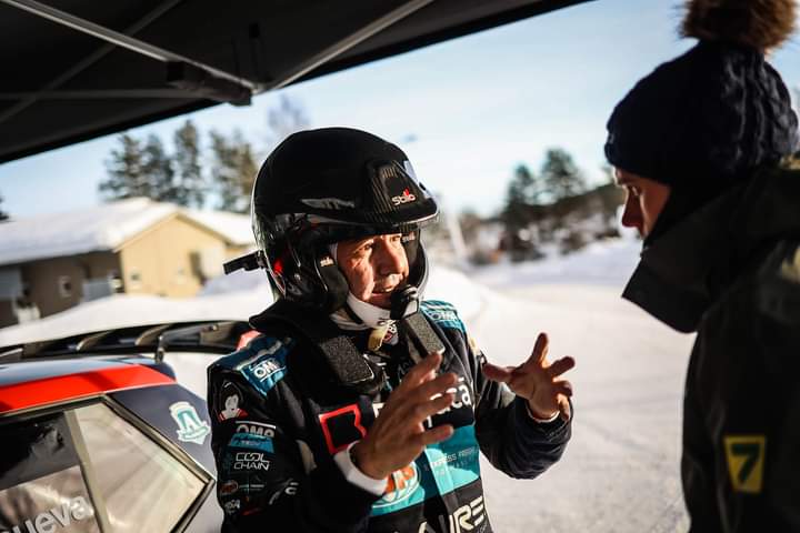 RaceSeven.com tweet media