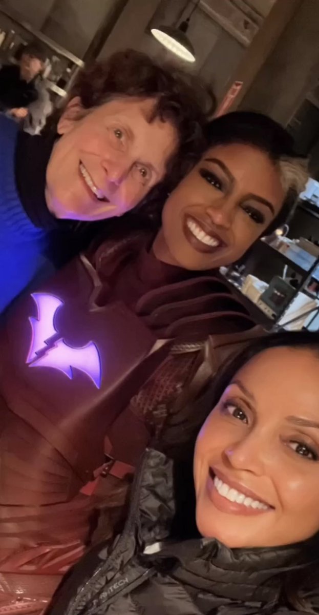 DKUNIVERSE2's tweet photo. ▹| #TheCW:

Javicia Leslie postou uma foto com o traje de #RedDeath nos bastidores da 9ªT. de #TheFlashRun. https://t.co/lHZAq3y1XF