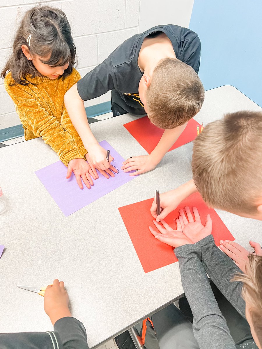 Cub buddies crafting for Valentine’s Day! 💕<a href="/wilson2ndgrade/">Rhiannon Wilson</a> <a href="/Creeksidetweet/">Creekside ECS</a> #WEareLakota #NeedToSucceedCECS