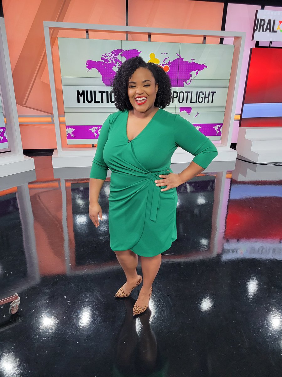Katiera_Winfrey's tweet photo. New station ID loading. #NewDress #OldShoes #BigHair #MulticulturalReporter 
📸@NikkiAriesMedia https://t.co/t9QeGEvuAC