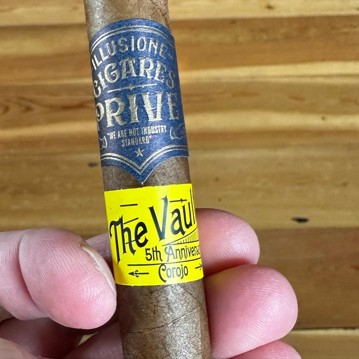 📷 by @vaultcigarlounge: Let the testing begin. Thanks @illusione_cigars for the hard work! I know our customers will appreciate it! #thosewhoknowknow