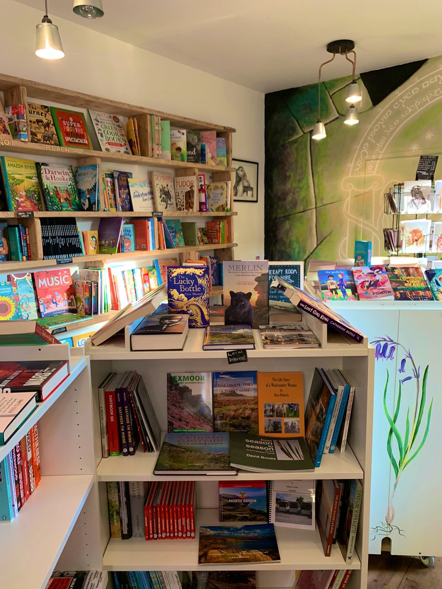 Michael_BN23's tweet photo. A loverly day @liznojanbooks meeting the team and installing #Gardlink and enjoying some great coffee, looking forward to the next visit #booksellersupport https://t.co/7BHC1Bpn3W