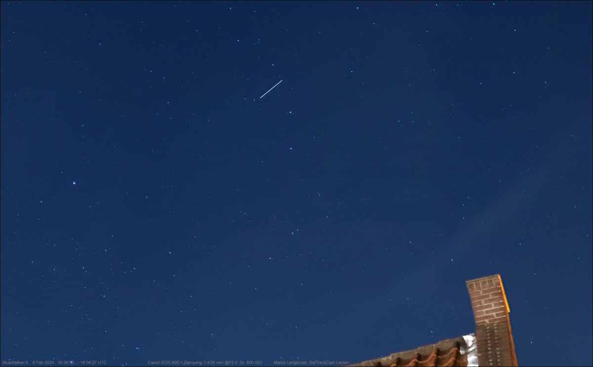 Marco_Langbroek's tweet photo. The #BlueWalker-3 satellite, @AST_SpaceMobile's prototype sat for direct cell phone communication, passing over my house in Leiden, the Netherlands earlier this evening, at mag +1.5.
Canon EOS 80D + Samyang 1.4/35 mm at F2, exposure 2 seconds, 800 ISO.
@IAU_CPS @Tregloan_Reed https://t.co/D2OwZyCUgh