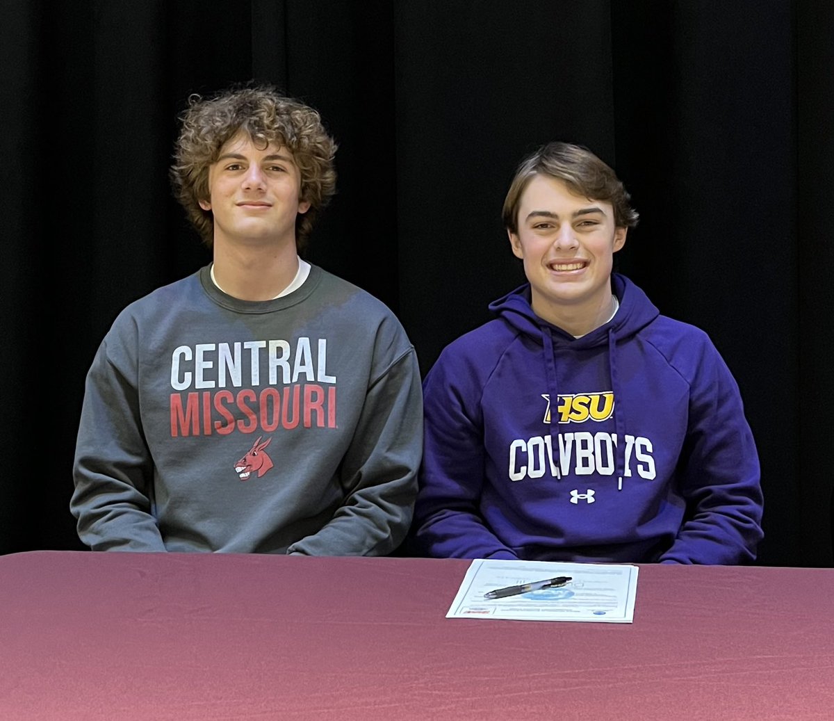 JasonDellaRosa's tweet photo. Whitesboro’s Mac Harper signs to play football for Central Missouri and Jace Sanders is headed to Hardin-Simmons for football https://t.co/IsAQ9d6Oav
