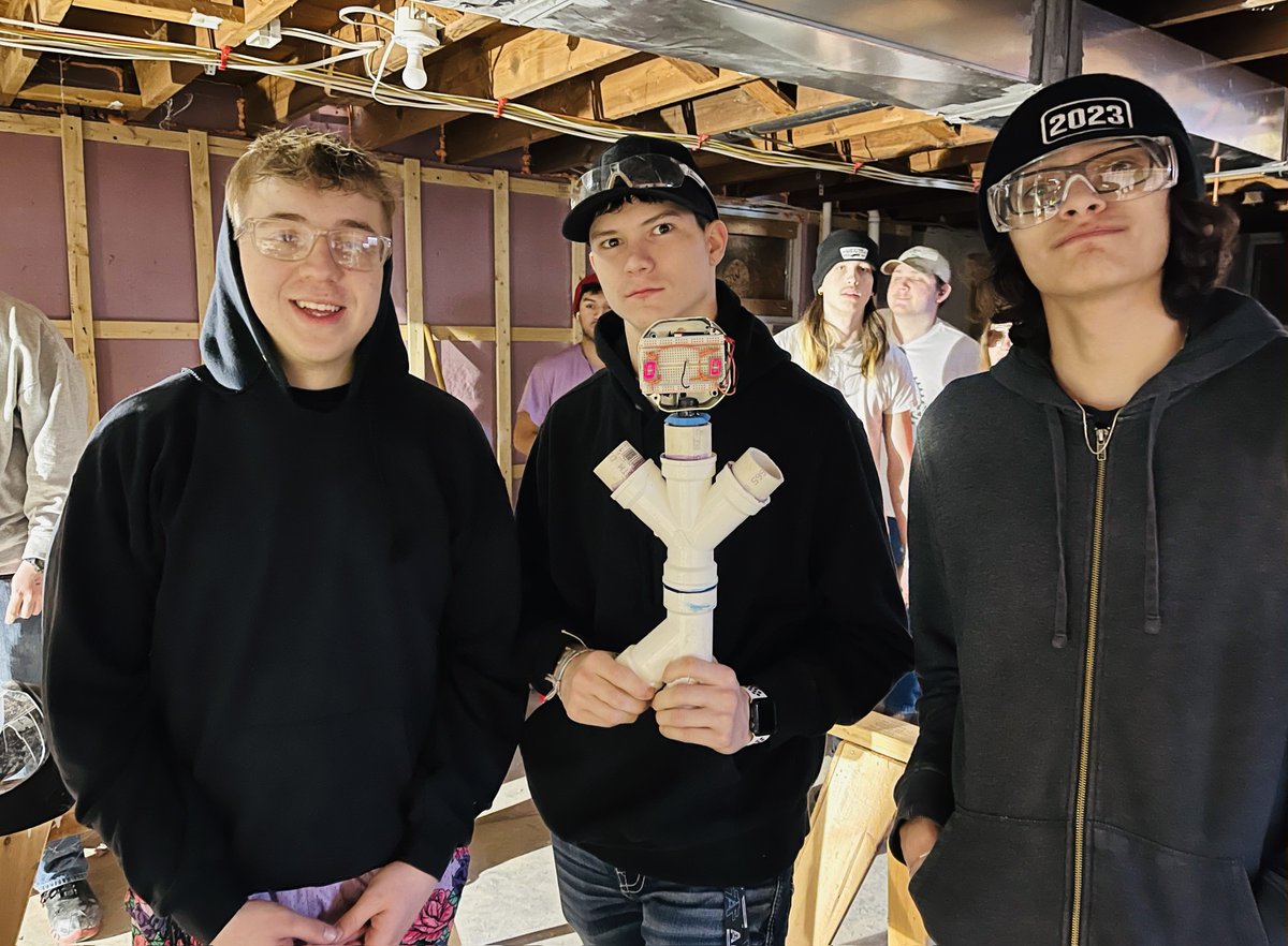 ASmithCTE's tweet photo. CTE Student had a busy day learning how to install a gas line at the construction trades house! The eyes lit up though when the connection to previous learning was made! On to the next adventure! #CTEMonth 
@THSPatriots @Vanhorn_falcons @ChrismanBears @ISDSchools @ISDAcademies https://t.co/DhrGh0O3CK