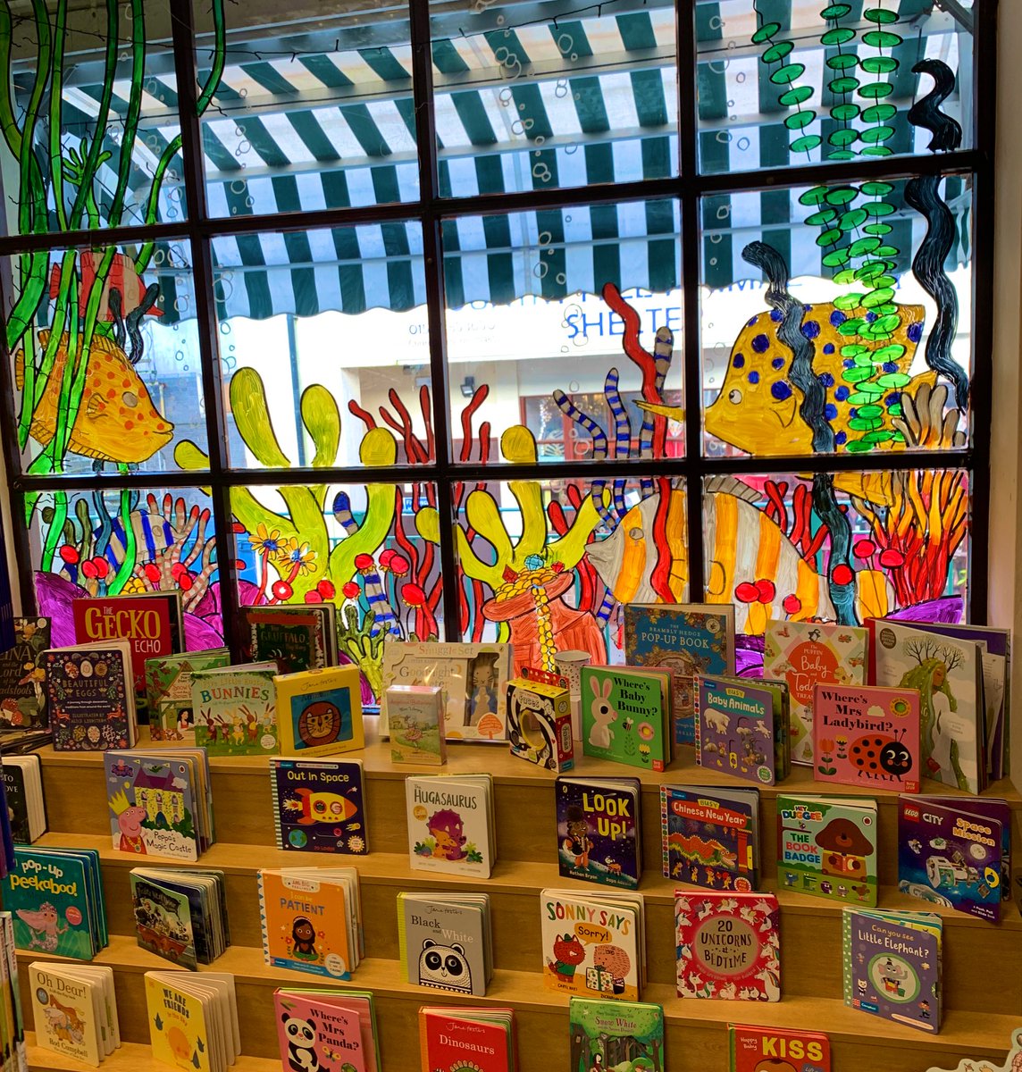Michael_BN23's tweet photo. It was a busy day earlier this week @HarbourBookshop but got to see the shop and even more amazing people there.  Thank you again for signing up to #Gardlink and #EPOS hope I was able give you the training you needed, look forward to visiting again when things are a bit warmer 🥶 https://t.co/HdwNIZ2gqA