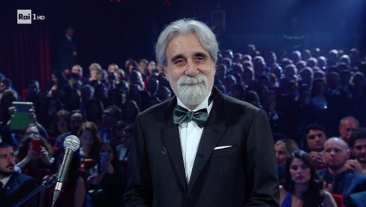 Posso far finta di star bene ma mi manchi 
#Sanremo2023